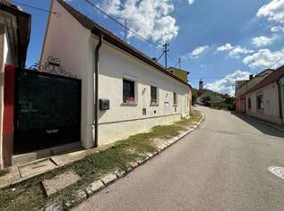 Saniertes Haus in zentraler Lage von Mistelbach – ideal als Wochenendhaus oder Hauptwohnsitz!, 220000 €, Immobilien-Häuser in 2130 Mistelbach