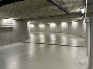 Großzügiger 17m² Tiefgaragenstellplatz – 2320 Schwechat – PROVISIONSFREI | Ideal für PKW + Motorrad