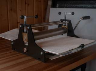 Druckpresse, 400 €, Marktplatz-Spiele, Bastelmaterial & Modellbau in 1080 Josefstadt