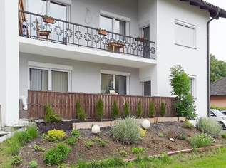 Wohnhaus mit 315 m² WNFL. davon 6 Zimmer, 2 Küchen, 1 Garage in sehr ruhiger Lage. Nähe Regauer-Baggersee., 390000 €, Immobilien-Häuser in 4844 Regau