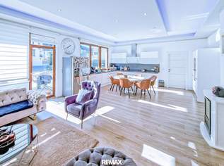 Hochwertiger 106 m² Altbau-Wohntraum mit sonnigem Balkon im Zentrum von Völs!, 549000 €, Immobilien-Wohnungen in 6176 Marktgemeinde Völs