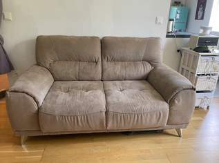 Couch 2 Sitzer , 150 €, Haus, Bau, Garten-Möbel & Sanitär in 1030 Landstraße Couch 2 Sitzer , 150 €, Haus, Bau, Garten-Möbel & Sanitär in 1030 Landstraße