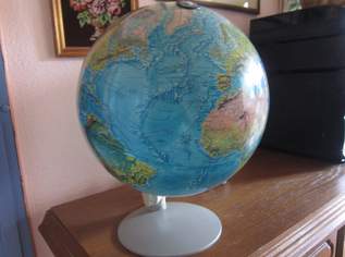 Div. Deko, Leuchtglobus, handgeschnitzte Holzvasen, Teller,etc., 7 €, Haus, Bau, Garten-Geschirr & Deko in 1120 Meidling Div. Deko, Leuchtglobus, handgeschnitzte Holzvasen, Teller,etc., 7 €, Haus, Bau, Garten-Geschirr & Deko in 1120 Meidling