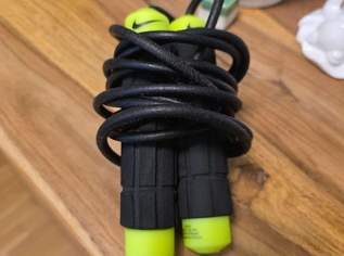 NIKE Fitness-Set 3-teilg: Liegestützgriffe + 2x Springseile - unbenutzt