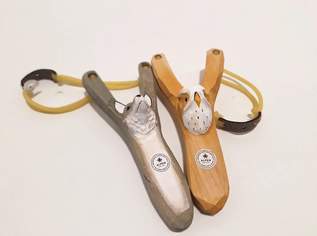 2 Stück neue Steinschleudern mit Tiermotiv, 30 €, Marktplatz-Sportgeräte & Zubehör in 3702 Stranzendorf 2 Stück neue Steinschleudern mit Tiermotiv, 30 €, Marktplatz-Sportgeräte & Zubehör in 3702 Stranzendorf