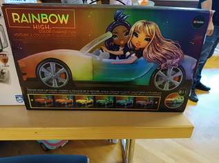 Rainbow high Auto mit Originalverpackung!, 40 €, Kindersachen-Spielzeug in 2560 Berndorf