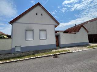 Einfamilienhaus mit ebenerdigem Garten und Nebengebäude - beleben Sie es zu neuem Leben!, 165000 €, Immobilien-Häuser in 7301 Gemeinde Deutschkreutz Einfamilienhaus mit ebenerdigem Garten und Nebengebäude - beleben Sie es zu neuem Leben!, 165000 €, Immobilien-Häuser in 7301 Gemeinde Deutschkreutz