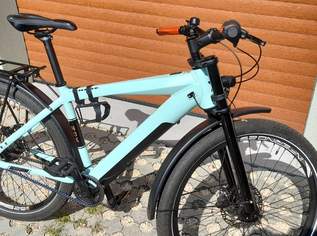 E bike neuwertig, 2350 €, Auto & Fahrrad-Fahrräder in 2105 Oberrohrbach