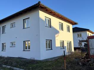 Traumhaftes Einfamilienhaus – Erstbezug mit Garagen!, 370000 €, Immobilien-Häuser in 4730 Waizenkirchen