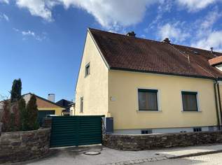 Einfamilienhaus mit zwei getrennten Wohneinheiten in Lichtenwörth, 0 €, Immobilien-Häuser in 2493 Gemeinde Lichtenwörth