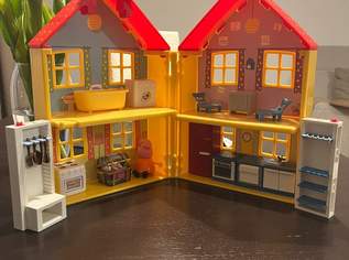 Peppa Wutz (Peppa Pig) Deluxe Spielhaus / Familienhaus mit Zubehör, 20 €, Kindersachen-Spielzeug in 1030 Landstraße