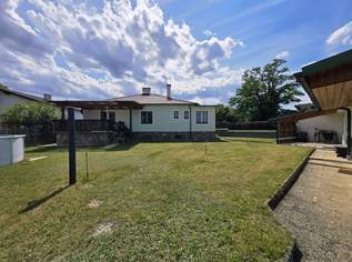 Familienidylle! Gepflegtes Wohnhaus mit tollem Garten, Presshaus und Nebengebäude – 4 Zimmer & top Küche - nur wenige Minuten zum Bahnhof!, 469000 €, Immobilien-Häuser in 2020 Hollabrunn