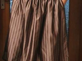 Klassisches Dirndl in edlem Lila Marke Alpine deluxe Größe 40, 110 €, Kleidung & Schmuck-Damenkleidung in 3370 Gemeinde Ybbs an der Donau