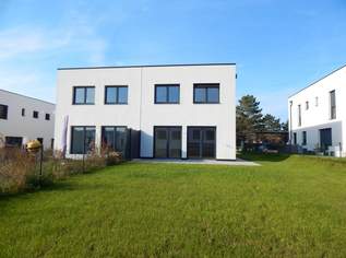 Traumhafte Doppelhaushälfte in Gänserndorf - Erstbezug mit großen Garten und 70 m² beheizter Keller, 538000 €, Immobilien-Häuser in 2230 Gemeinde Gänserndorf