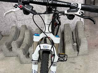 Mountainbike Corratec Carbon, 295 €, Auto & Fahrrad-Fahrräder in 5110 Oberndorf bei Salzburg