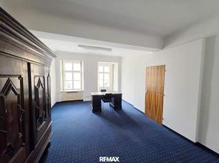 Büro am Stadtplatz Schärding – ca. 75 m² in Toplage, 663.64 €, Immobilien-Gewerbeobjekte in 4780 