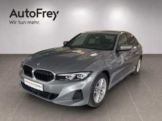 320e, 38890 €, Auto & Fahrrad-Autos in 4400 