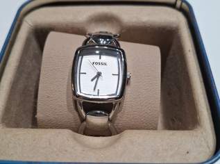 Damen Armbanduhr , 30 €, Kleidung & Schmuck-Accessoires, Uhren, Schmuck in 1110 Simmering