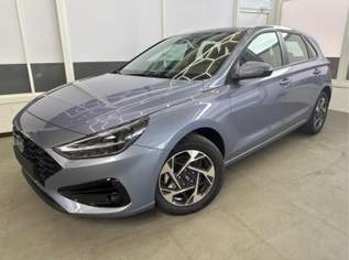 i30 STYLE SHZ NAVI ALU LED RFK PDC 1.5 MPI 70..., 23417 €, Auto & Fahrrad-Autos in 6844 Gemeinde Altach