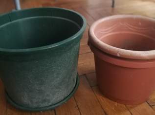2x Pflanztopfe mit Topf-Untersetzer bzw. Übertopf (Durchmesser 55 cm / Hoch 44 cm und Durchmesser 45 cm / Hoch 37 cm), 50 €, Haus, Bau, Garten-Balkon & Garten in 1170 Hernals 2x Pflanztopfe mit Topf-Untersetzer bzw. Übertopf (Durchmesser 55 cm / Hoch 44 cm und Durchmesser 45 cm / Hoch 37 cm), 50 €, Haus, Bau, Garten-Balkon & Garten in 1170 Hernals