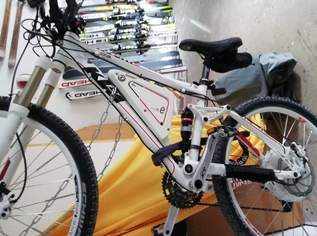 KTM Mountain E-Bike , 1300 €, Auto & Fahrrad-Fahrräder in 5061 Elsbethen