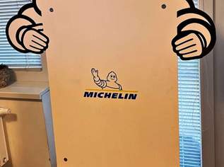 1,70 Meter großes Michelin Männchen 1,70 Meter großes Michelin Männchen