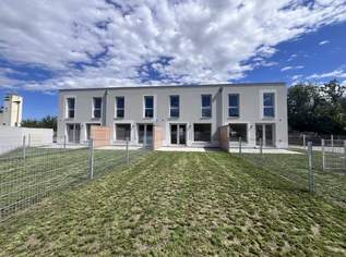 Reihenhaus mit Keller, Garten und je 2 Stellplätzen!, 1850 €, Immobilien-Häuser in 2523 Gemeinde Tattendorf