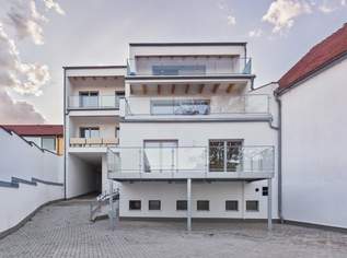 Investoren-Paket: Wohnungen, Geschäftslokal, Veranstaltungsflächen - fast 500m² Bestand, 500000 €, Immobilien-Gewerbeobjekte in 7072 Mörbisch am See