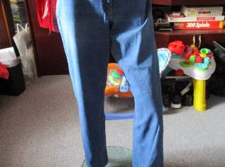 Damen Jeans, 20 €, Kleidung & Schmuck-Damenkleidung in 6655 Gemeinde Kaisers Damen Jeans, 20 €, Kleidung & Schmuck-Damenkleidung in 6655 Gemeinde Kaisers