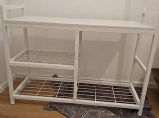 Weiße Garderobe – neuwertig, nur aufgebaut Weiße Garderobe – neuwertig, nur aufgebaut