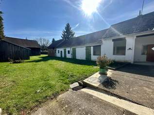 Vielseitiges Bauernhaus auf großzügigem Grundstück in ruhiger Lage, 179000 €, Immobilien-Häuser in 2184 Prinzendorf an der Zaya