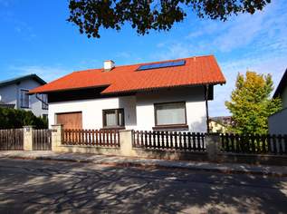 Teilsaniertes Haus mit besten Aussichten in ruhiger, sonniger Lage!, 429000 €, Immobilien-Häuser in 2560 Berndorf