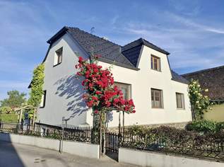 Wochenend-Oase oder Familienglück: Einfamilienhaus mit 515 m2 Grundstücksfläche!, 199000 €, Immobilien-Häuser in 2070 Retz Wochenend-Oase oder Familienglück: Einfamilienhaus mit 515 m2 Grundstücksfläche!, 199000 €, Immobilien-Häuser in 2070 Retz