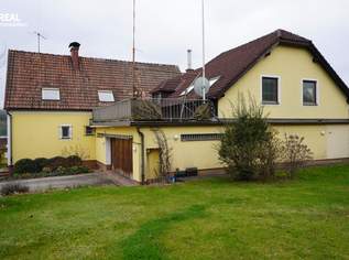 Gepflegtes Einfamilienhaus mit eigenem SPA-Bereich und großem Garten, 229000 €, Immobilien-Häuser in 3822 Karlstein an der Thaya
