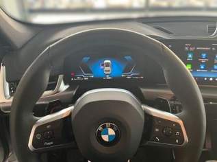 X1 sDrive Aut. 18i M-SPORT /AHK/PANO-DA/H&K/ ..., 47585 €, Auto & Fahrrad-Autos in 6844 Gemeinde Altach