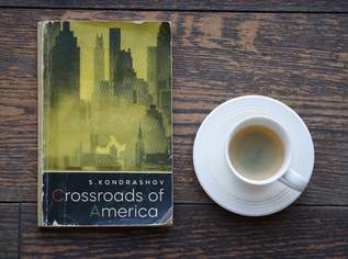 Buch ''Crossroads of America''. Autor: Stanislav Kondrashov.