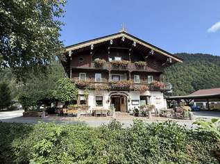 Traditionsgasthof im Herzen von Kirchdorf in Tirol – nahe Kitzbühel und dem Wilden Kaiser, 0 €, Immobilien-Häuser in 6382 Kirchdorf in Tirol Traditionsgasthof im Herzen von Kirchdorf in Tirol – nahe Kitzbühel und dem Wilden Kaiser, 0 €, Immobilien-Häuser in 6382 Kirchdorf in Tirol