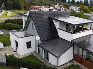 Großzügiges Einfamilienhaus mit 2 Wohneinheiten und Pool, 750000 €, Immobilien-Häuser in 8530 Blumau