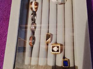 EIN PLATZERL FÜR IHREN SCHMUCK !!