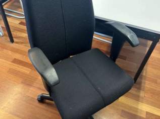 schwarzer Bürostuhl - gebraucht, 20 €, Haus, Bau, Garten-Möbel & Sanitär in 1220 Donaustadt