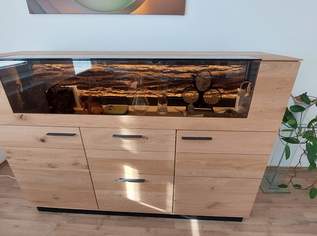 HIGHBOARD aus Kerneichenholz mit Beleuchtung und Rinde , 3049 €, Marktplatz-Sammlungen & Haushaltsauflösungen in 1120 Meidling