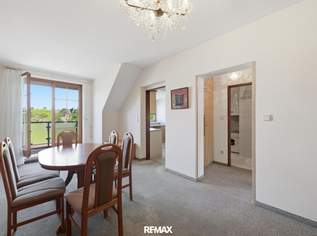 Gepflegte Dachgeschosswohnung mit Balkon in sehr guter Lage, 179900 €, Immobilien-Wohnungen in 2020 Hollabrunn
