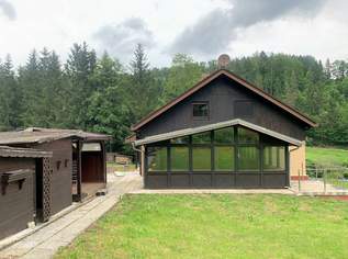 Großes Familienhaus auf dem Land mit Rundum-Grünblick!, 1440 €, Immobilien-Häuser in 2831 Haßbach