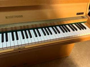 Schönes W.Hofmann-Pianino zu verkaufen Schönes W.Hofmann-Pianino zu verkaufen