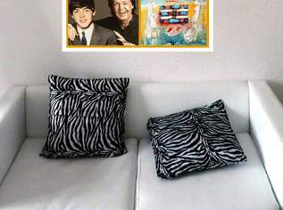 Einmaliges Kunstwerk/Wandschmuck, erschaffen von Beatle SIR PAUL MCCARTNEY! Imposante Collage. Blickfang! Dekorativ! Zeitlos! NEU! Souvenir. Einmaliges Kunstwerk/Wandschmuck, erschaffen von Beatle SIR PAUL MCCARTNEY! Imposante Collage. Blickfang! Dekorativ! Zeitlos! NEU! Souvenir.