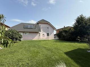 Preisreduktion! LIEBEVOLL GEPFLEGT MIT SONNIGEM SÜD-WEST GARTEN & DOPPELGARAGE, 0 €, Immobilien-Häuser in 7011 Siegendorf