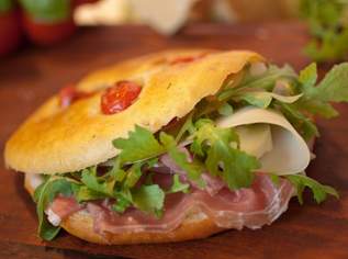 Suche Arbeit in Gastronomie 