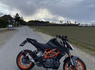 KTM Duke 125