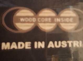 Snowboard mit Bindung und Snowboardschuhe Snowboard mit Bindung und Snowboardschuhe