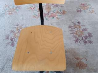 30 Stühle für 150 Euro 30 Stühle für 150 Euro